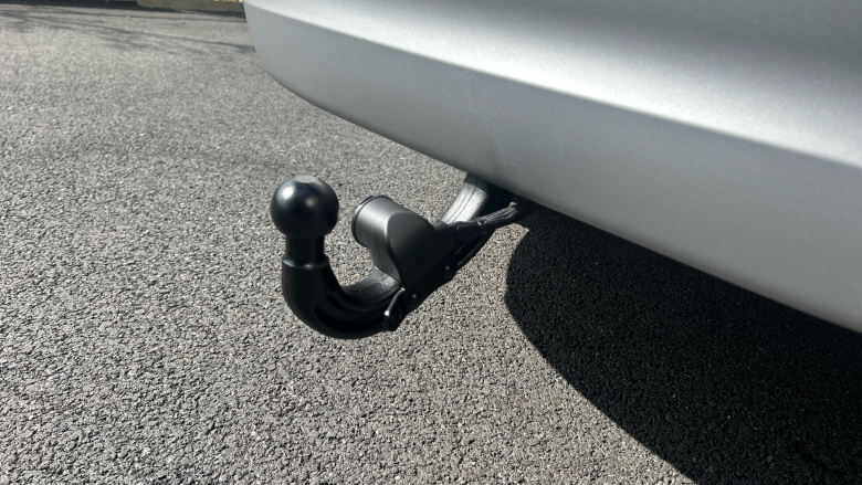 Land Rover Discovery 3.0 D300 S 5dr Auto Diesel Station Wagon